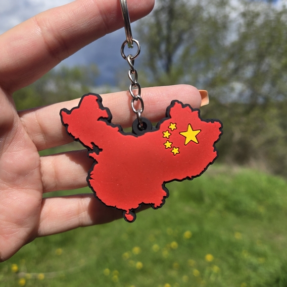 Keychains From Around The World. - Picture 4 of 8